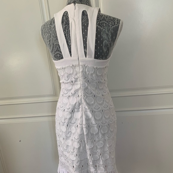 CAPUCCI White dress with ruffles and lace - Picture 4 of 5